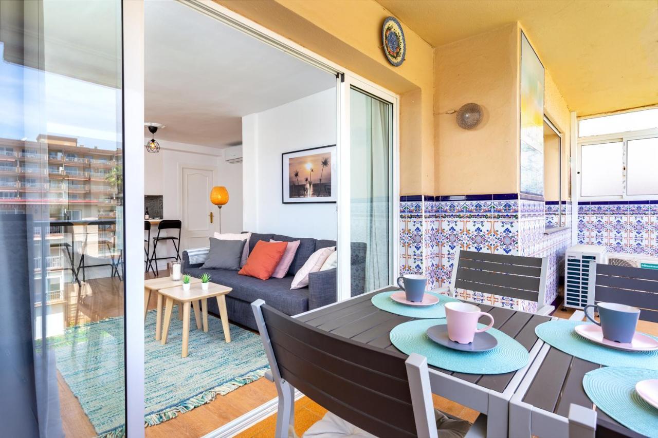 Beachfront Seaview Apartment In Los Boliches By Costarentals - Ref 141 フエンヒロラ エクステリア 写真