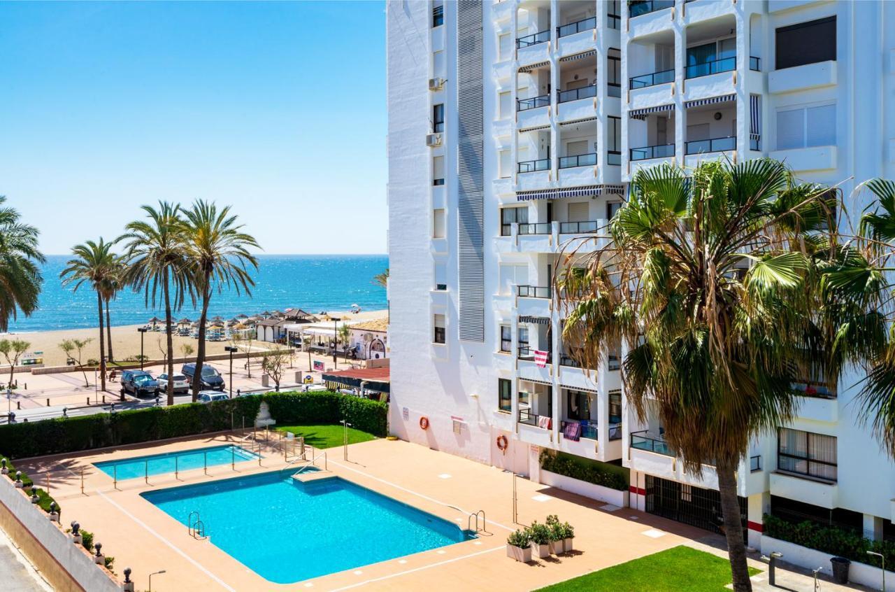 Beachfront Seaview Apartment In Los Boliches By Costarentals - Ref 141 フエンヒロラ エクステリア 写真